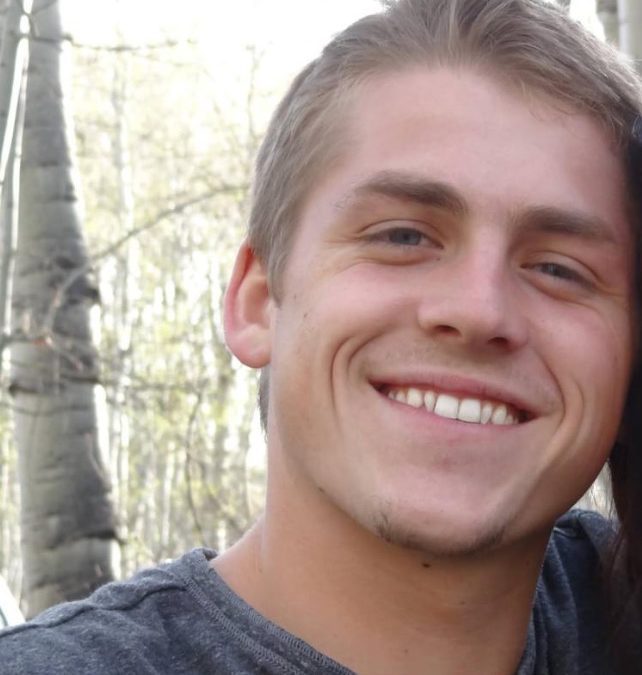 Hunter Brown Britegam